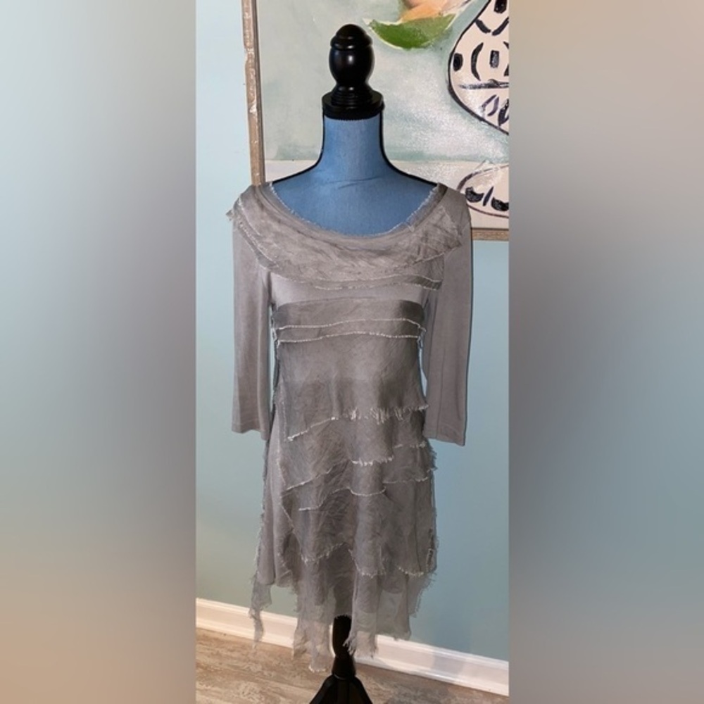 Flora Ashley Dress Size Medium Gray Tiered and Lined. Super Cute Fit